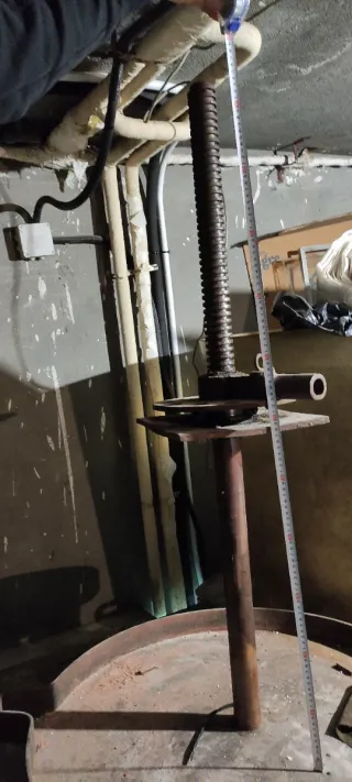 Prensa y molino para uvas de vino