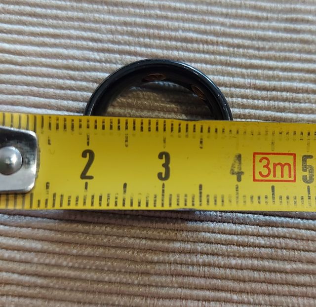 Anello in oro e titanio 