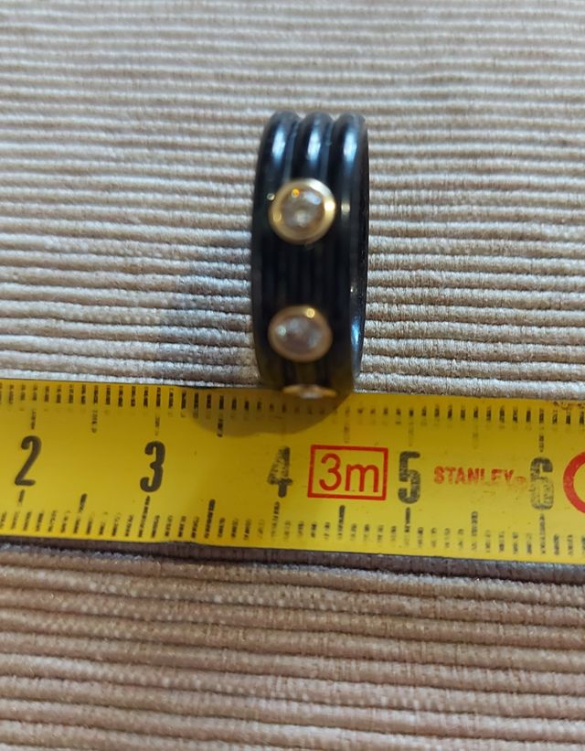 Anello in oro e titanio 