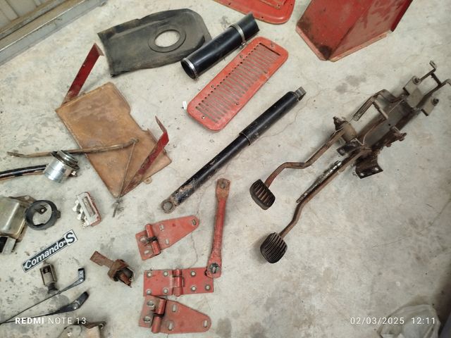 Restos de Jeep comando