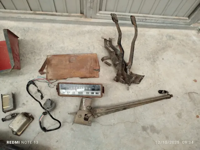 Restos de Jeep comando