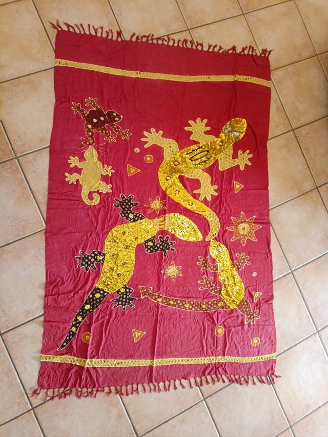 Telo artigianale ricamato