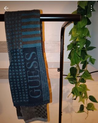 Sciarpa Guess unisex 