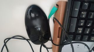 Teclado de ordenador y ratón