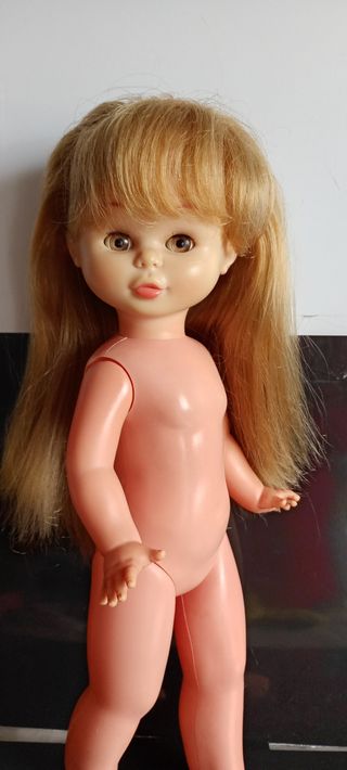 Muñeca trini de famosa de los70