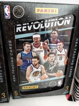 Cajas NBA Revolution y Fat Packs NBA Chronicles