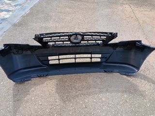Paragolpes delantero Mercedes Vito 639 .