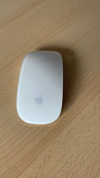 Teclado y ratón de Apple 
