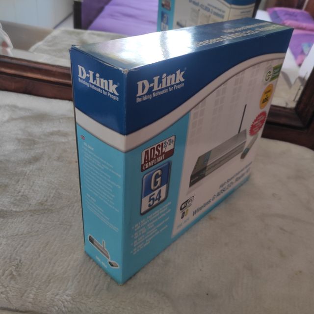 Router D-Link DSL 924 con accessori