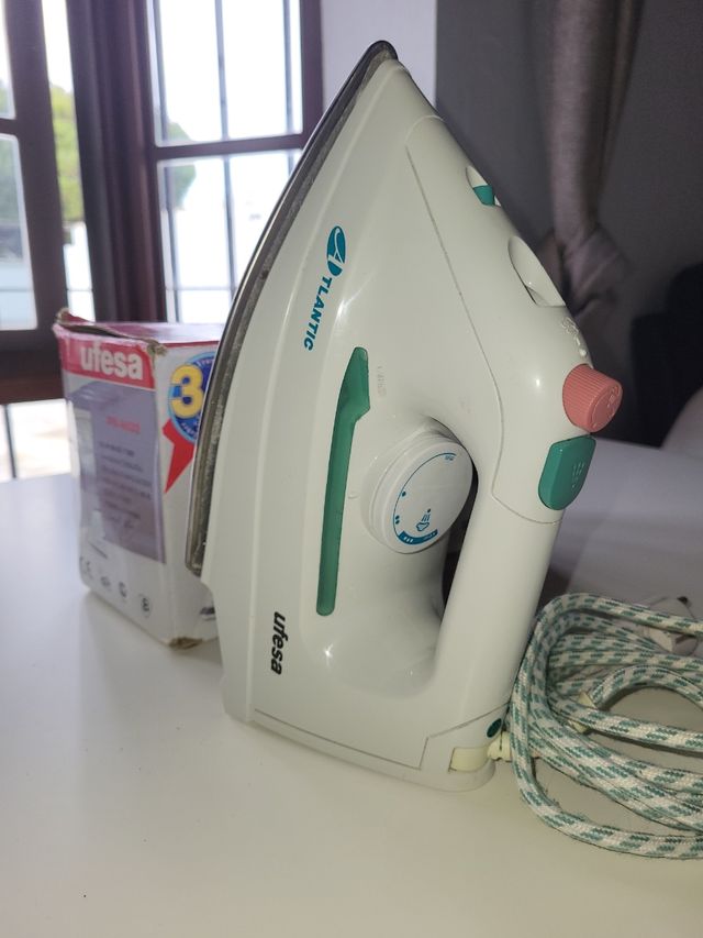 Plancha de vapor Ufesa PV-4632