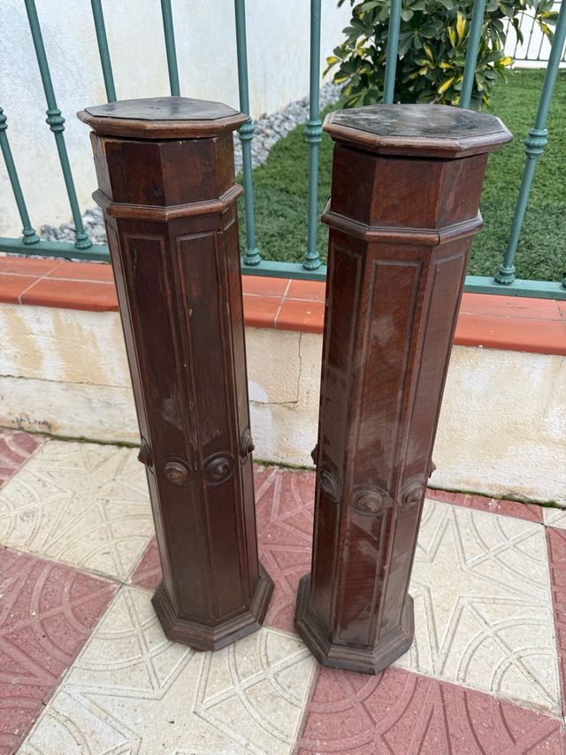 Pareja Peanas  pedestales