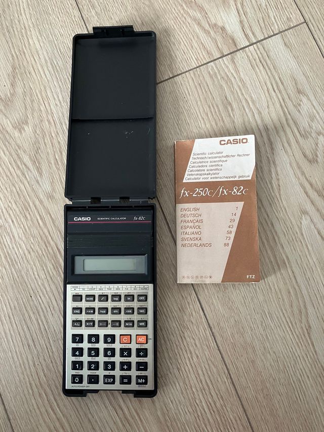 Calculadora científica fx-82c
