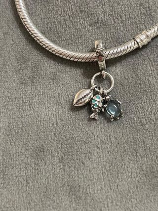 Charm triple tortuga, concha y pez