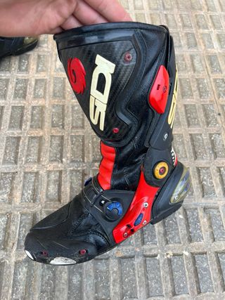 BOTAS SIDI