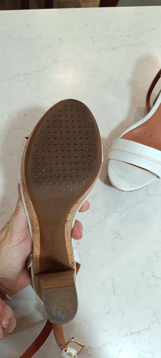 Sandalias blancas con plataforma GEOX