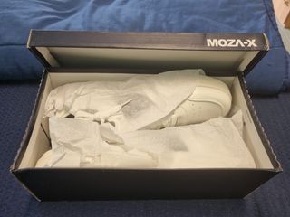 Moza x walking jeans shoes brand new 