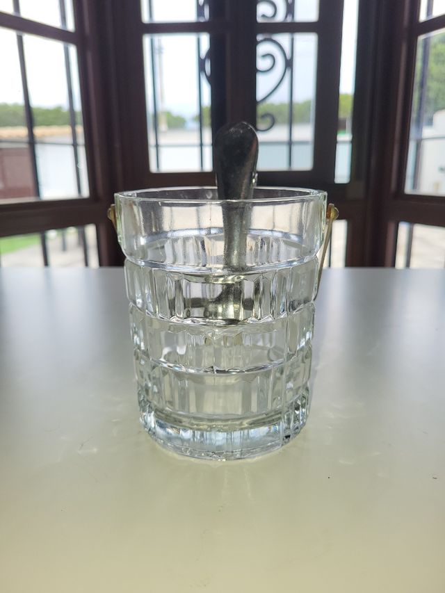 Cubo de hielo vintage de cristal