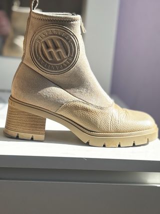 BOTINES