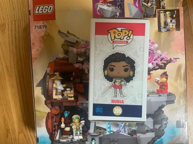 Funko pop Nubia 396 dc wonder woman