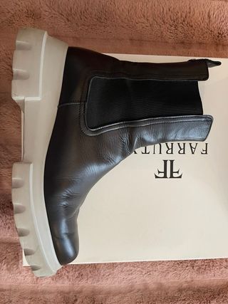 Botín 41 piel de caña alta con elásticos laterales