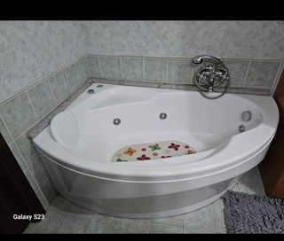 Vasca idromassaggio grande 150cm x88 cm.