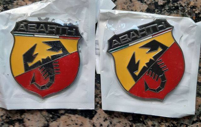 Anagrama insignia emblema fiat abarth