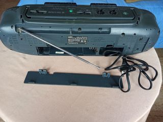 Radio cassette grabadora Sanyo MW 803F H.