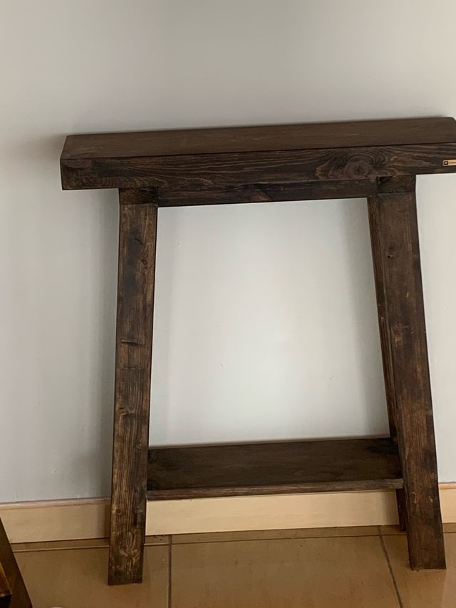 Mobili da ingresso e specchio