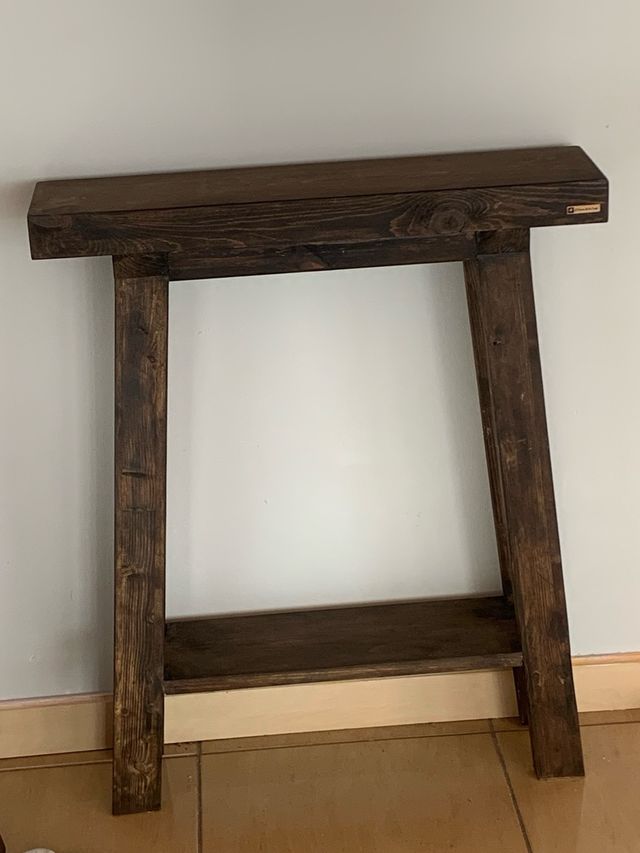 Mobili da ingresso e specchio