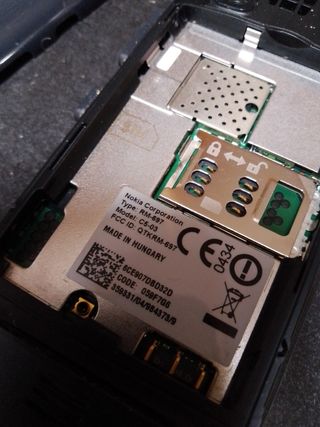 Nokia C5 - 03 telefono vintage