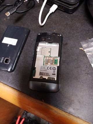 Nokia C5 - 03 telefono vintage