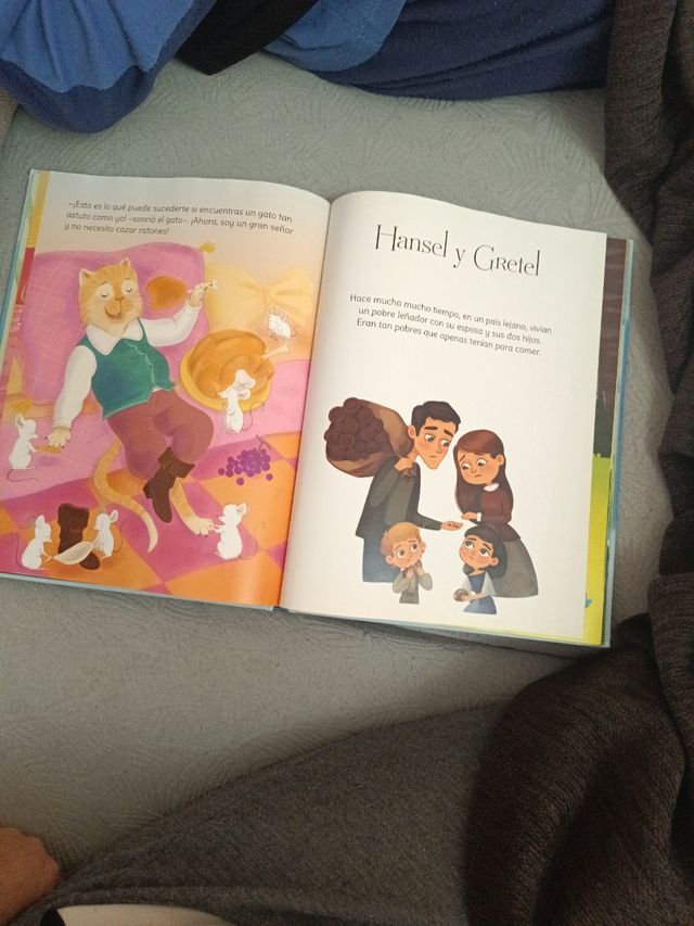 CUENTOS ADORABLES (Spanish Edition)