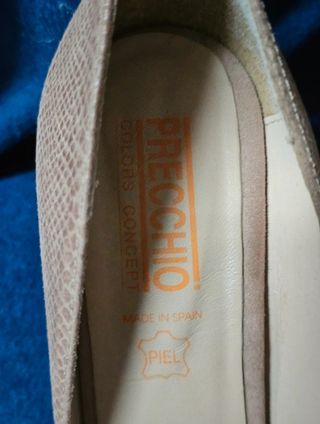 Zapatos de tacón PRECCHIO. Talla 38.