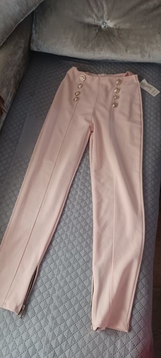 Pantalón rosa de pinzas