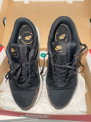 Vendo Nike leopardo n40