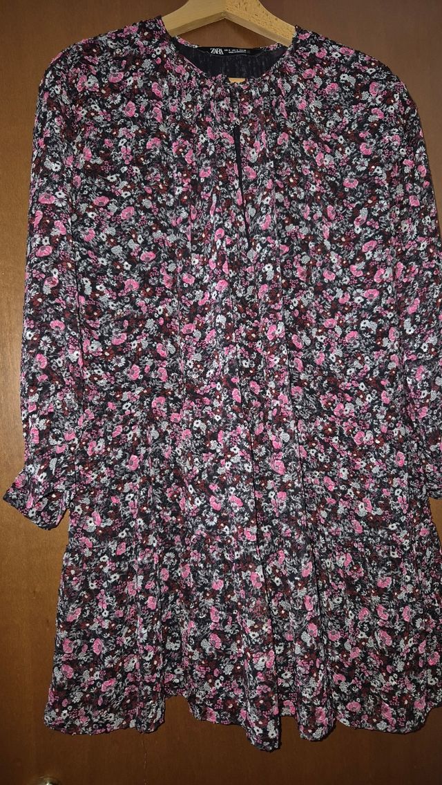 Abito corto. Zara. Taglia m
