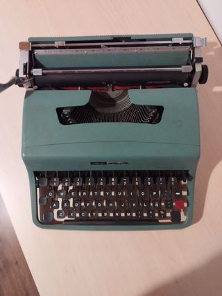 Máquina de escribir Olivetti