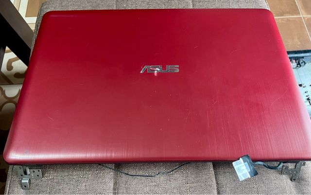 ASUS Model F540L Pantalla