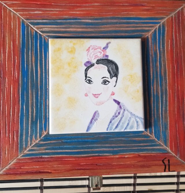 Caja de madera con tapa grabada