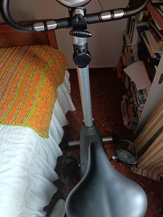 Bicicleta estática en perfecto estado