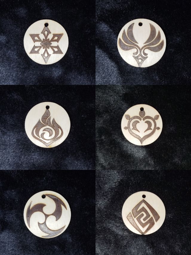 Llaveros de madera grabados personalizados