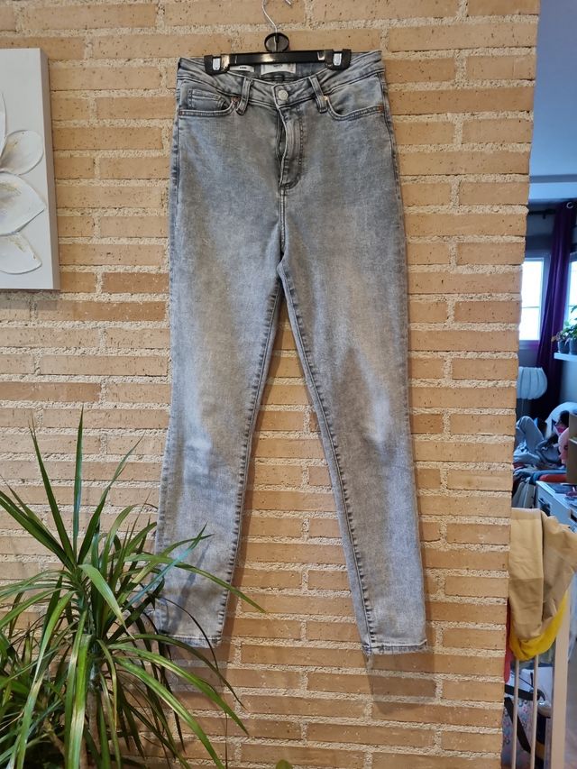 Vaqueros Mango Anne talla 38