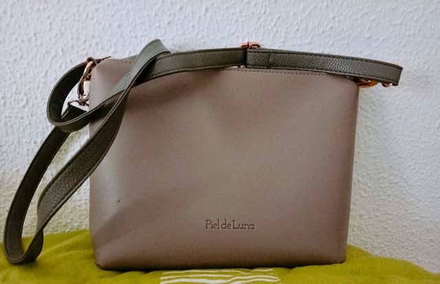 BOLSO TIPO BANDOLERA