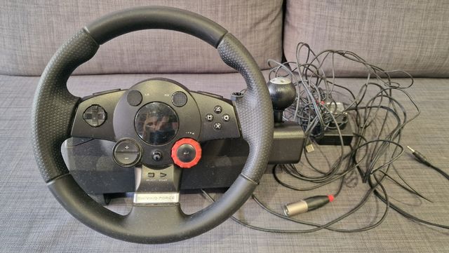 VOLANTE Y PEDALES PARA PLAY