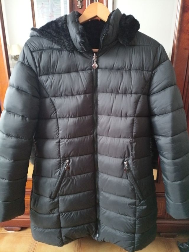 ABRIGO PLUMAS NEGRO TALLA M