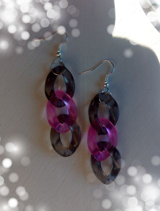 Orecchini pendenti colorati leggeri neri e fuxia
