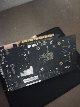 Tarjeta grafica Asus GT 440