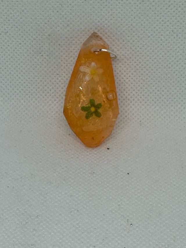 Ciondolo handmade in resina