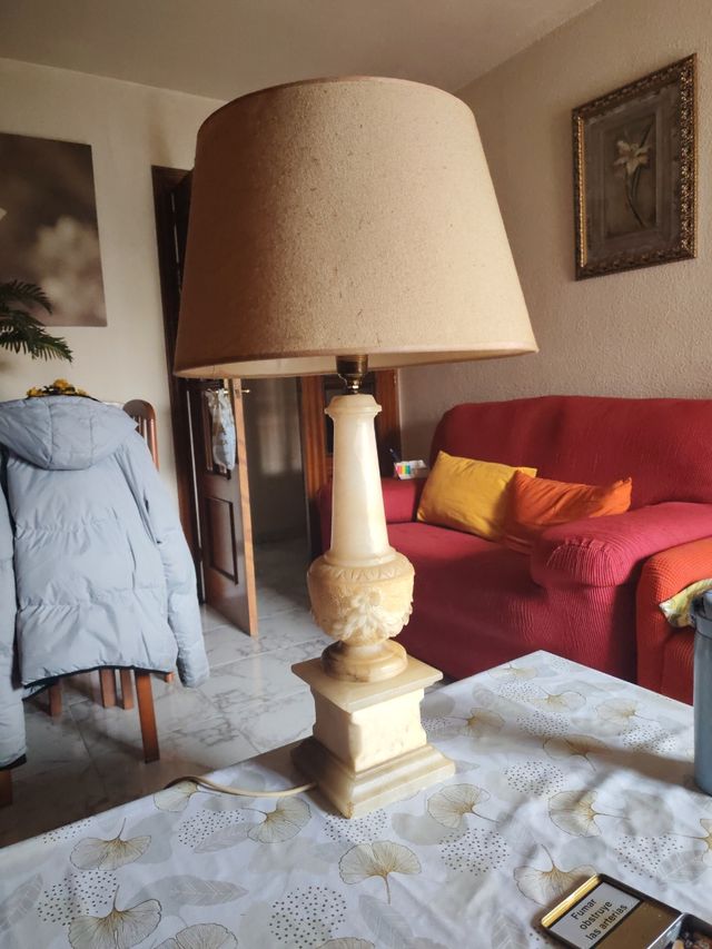 Lampara de mármol vintage