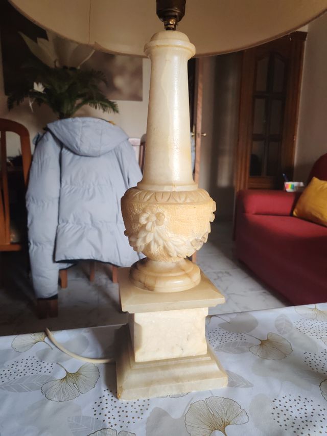 Lampara de mármol vintage